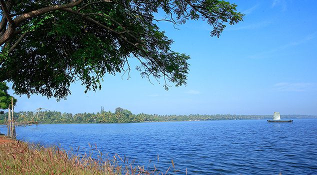 places-in-cherai-lake